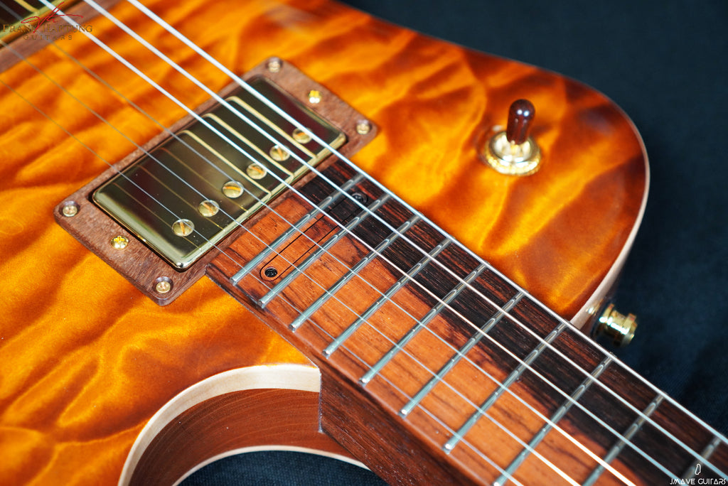 Hartung Guitars Embrace Deluxe Amber Tigerburst (7433724854469)
